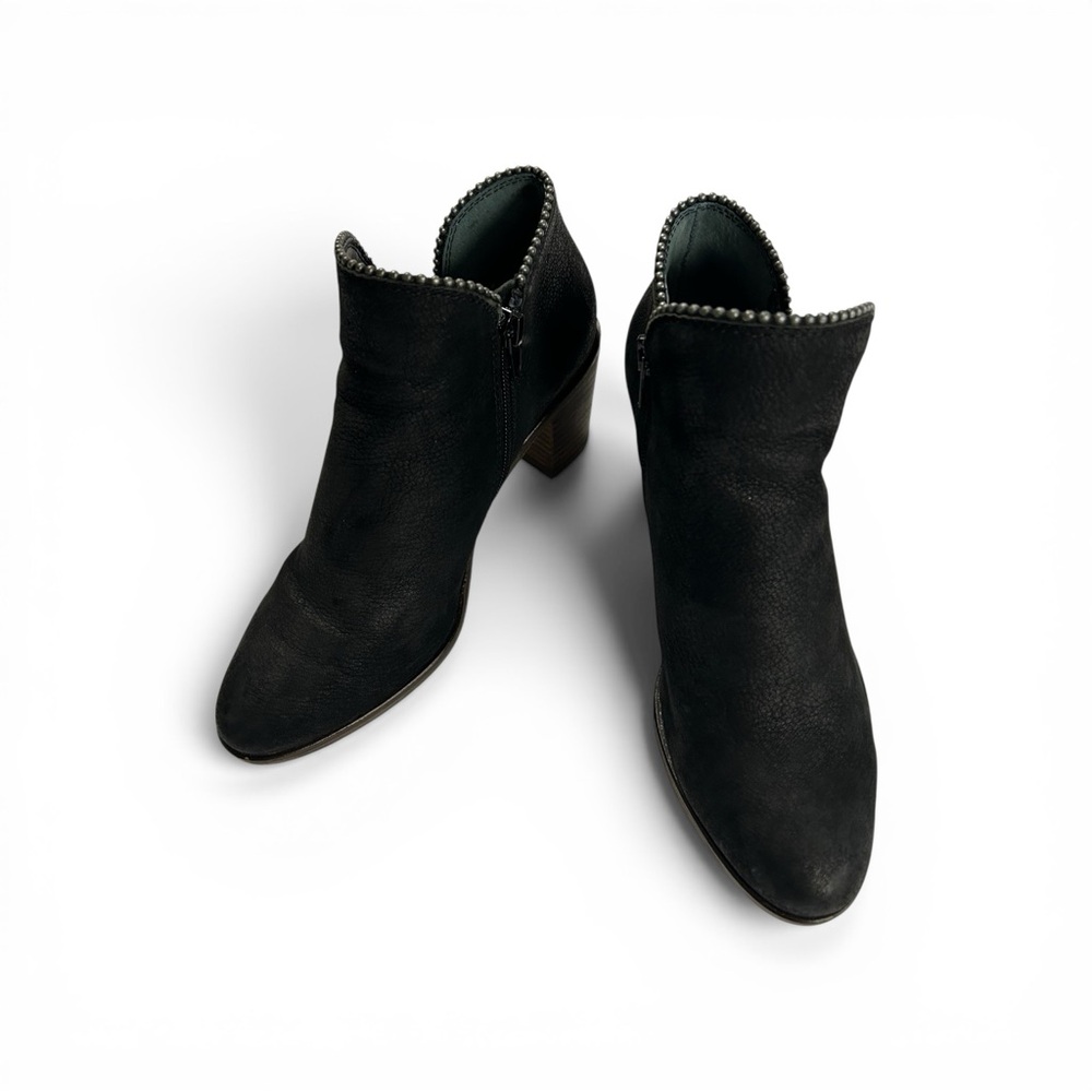 Lucky Brand Pincah Black Leather Womens Block Heel Studded Booties Sz 6.5